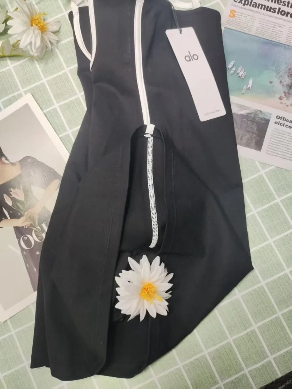 Alo Yoga Airbrush Streamlined Dress Black/White 🤍🖤 NWT Athletic - Sporty Chic